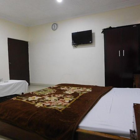 Hotel Humera Bahawalpur Bagian luar foto