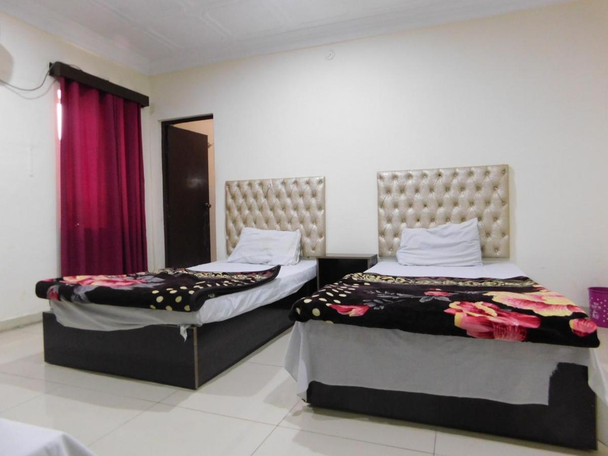 Hotel Humera Bahawalpur Bagian luar foto
